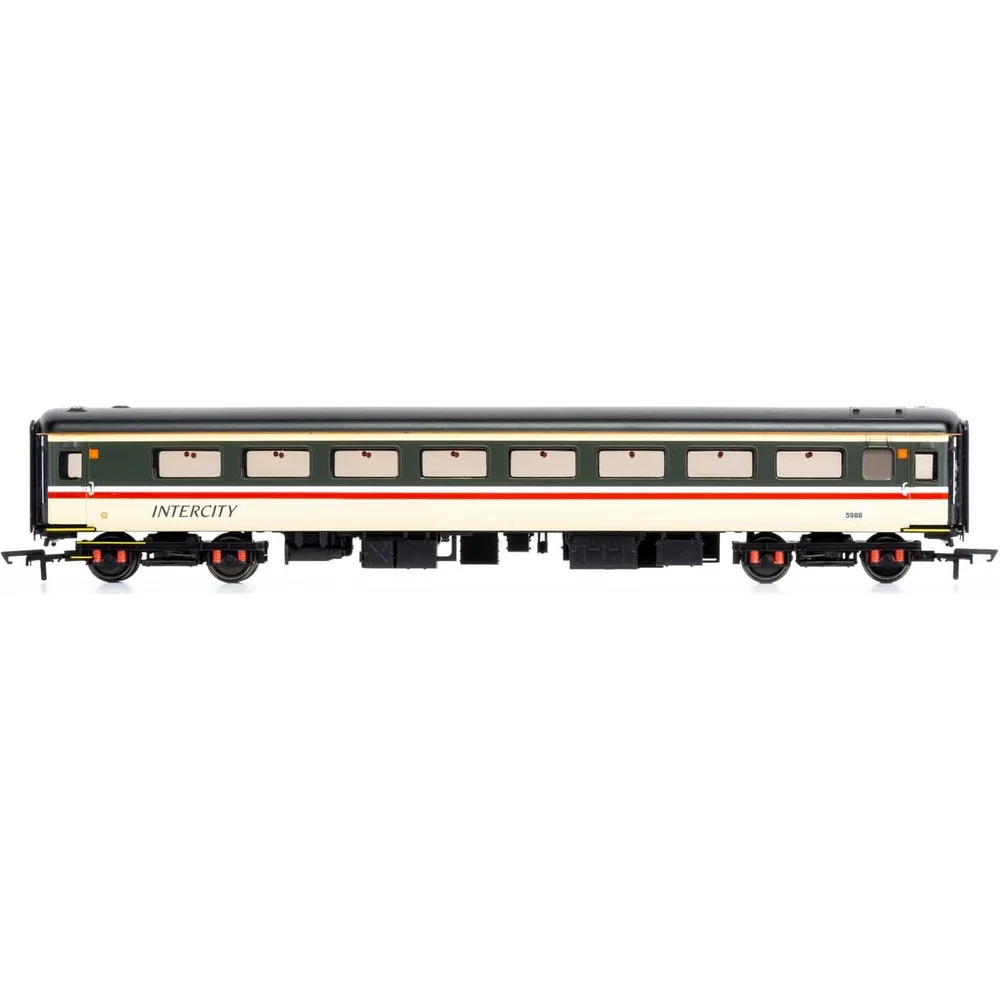 Hornby R4919A — Side Elevation by Hornby
