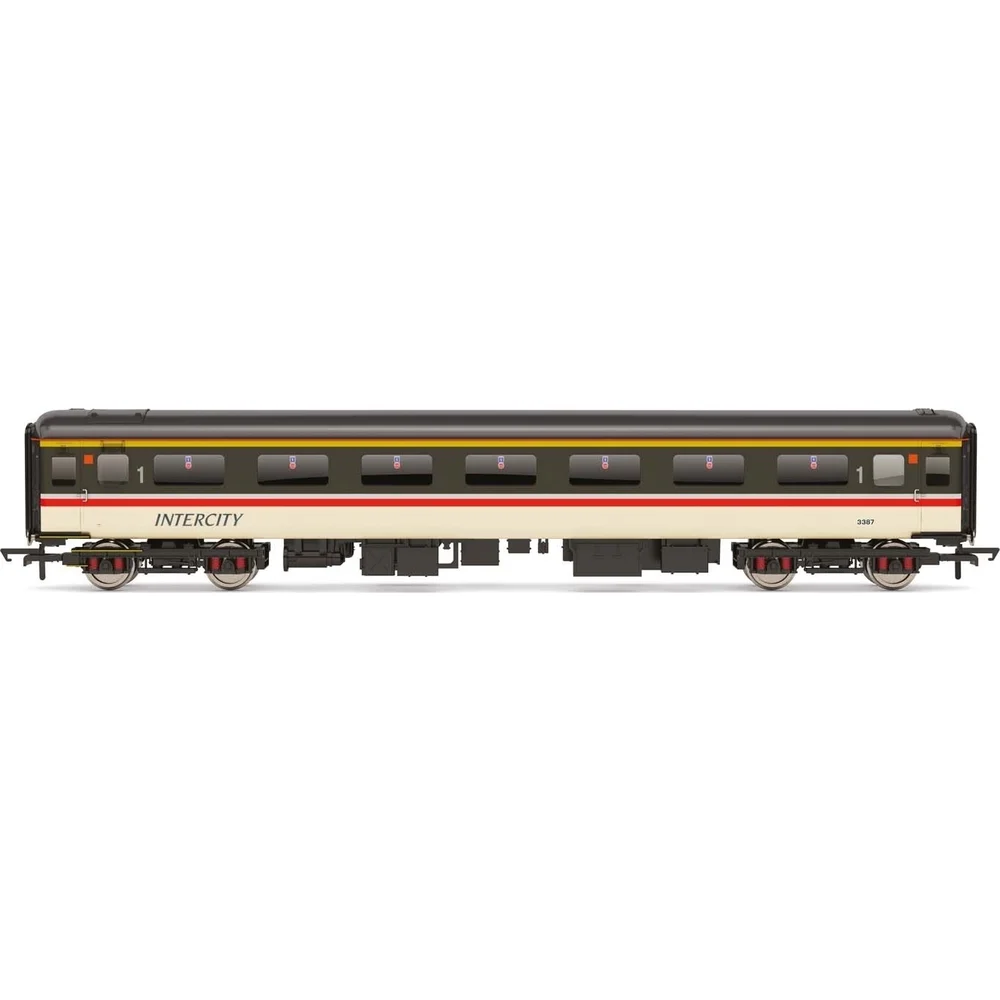 Hornby R4920 — Side Elevation by Hornby