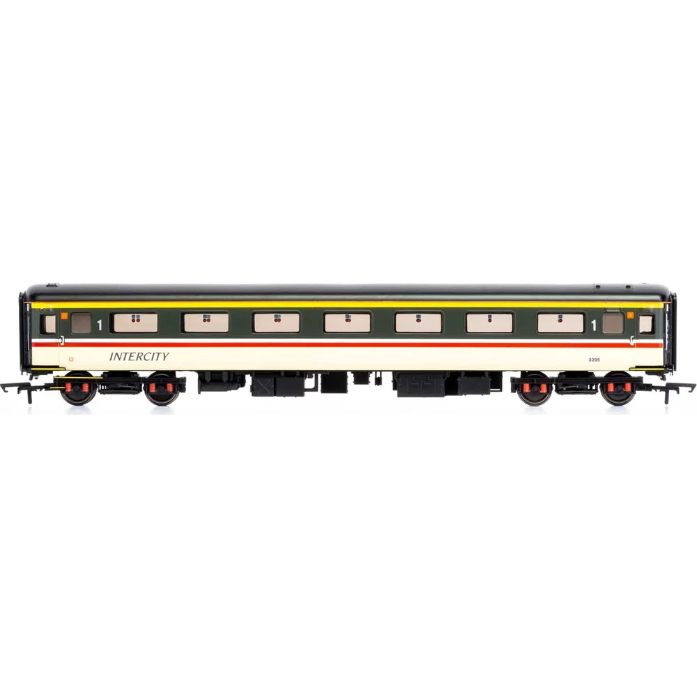 Hornby R4920A — Side Elevation by Hornby