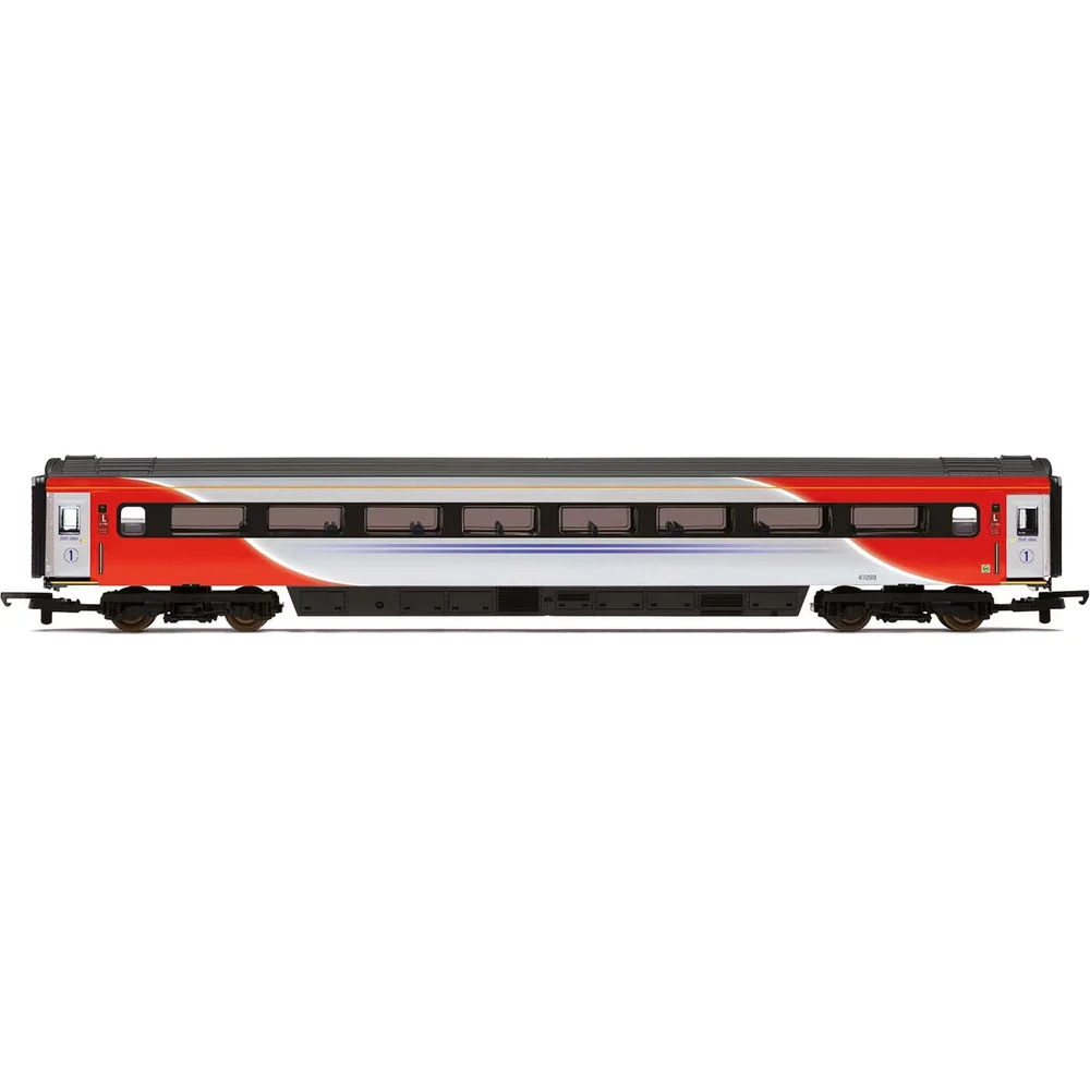 Hornby R4929B — Side Elevation by Hornby