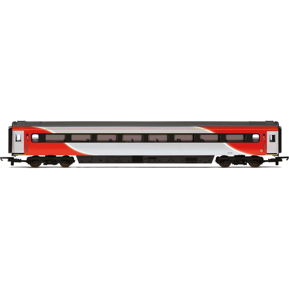 Hornby R4931D — Side Elevation by Hornby