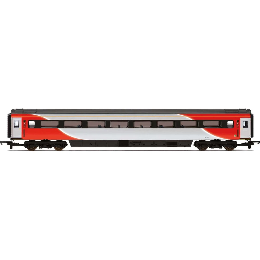 Hornby R4931E — Side Elevation by Hornby
