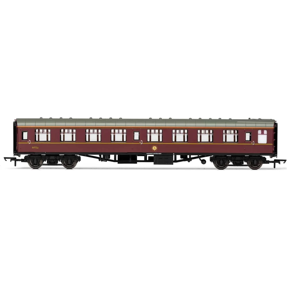 Hornby R4934A — Side Elevation by Hornby