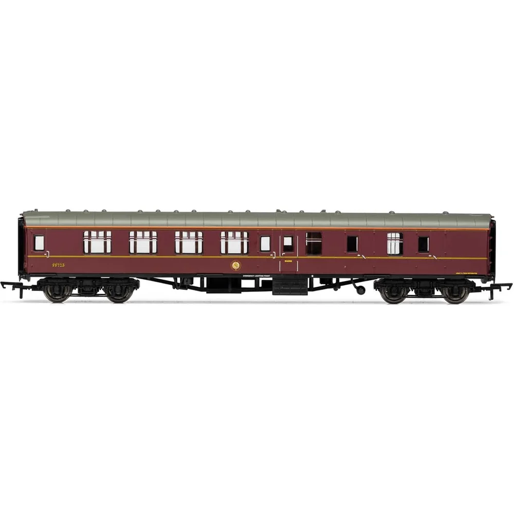 Hornby R4935A — Side Elevation by Hornby