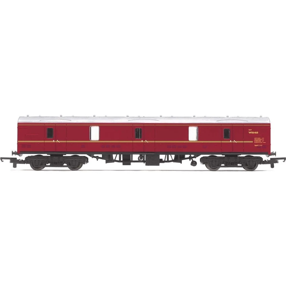 Hornby R4936 — Side Elevation by Hornby