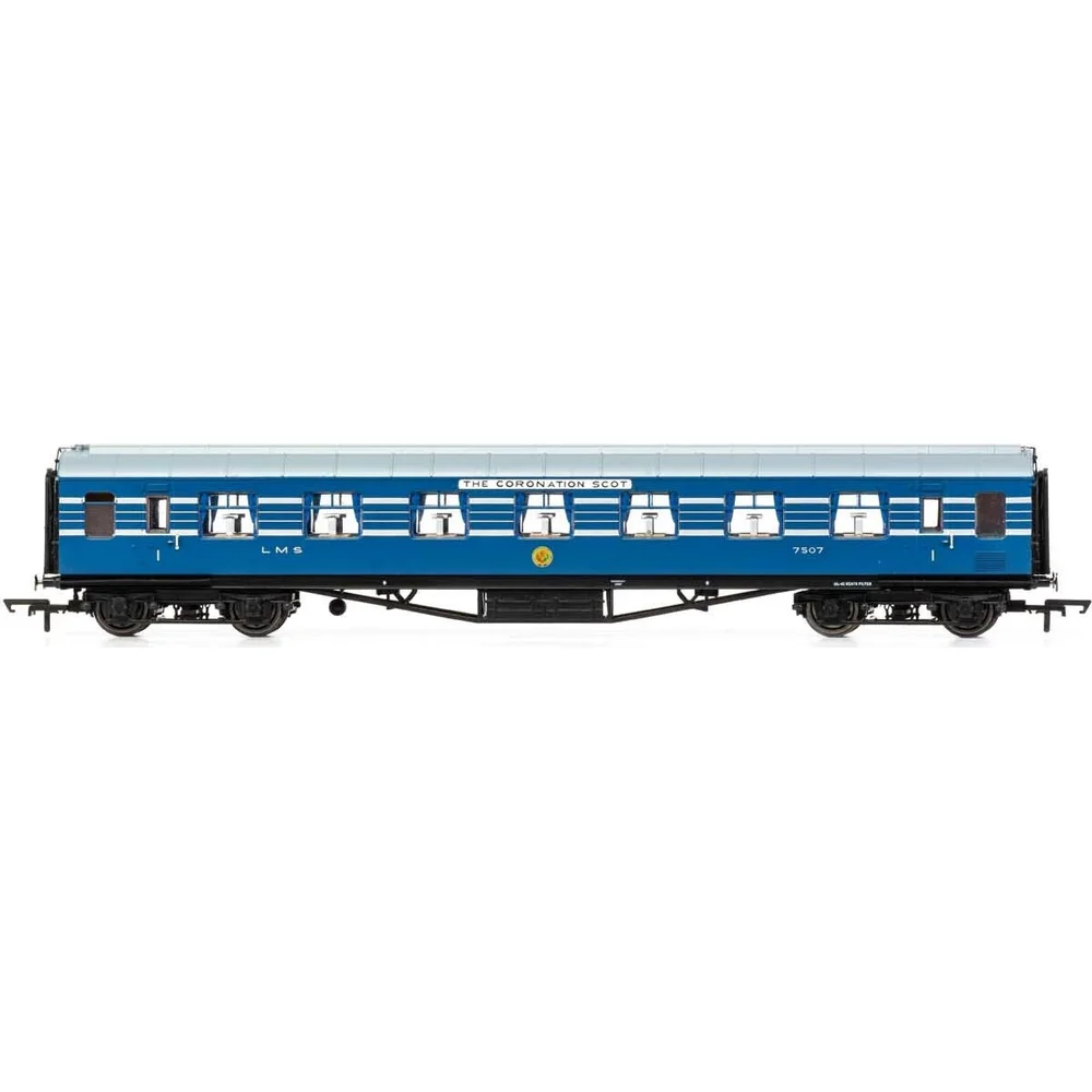 Hornby R4964 — Side Elevation by Hornby