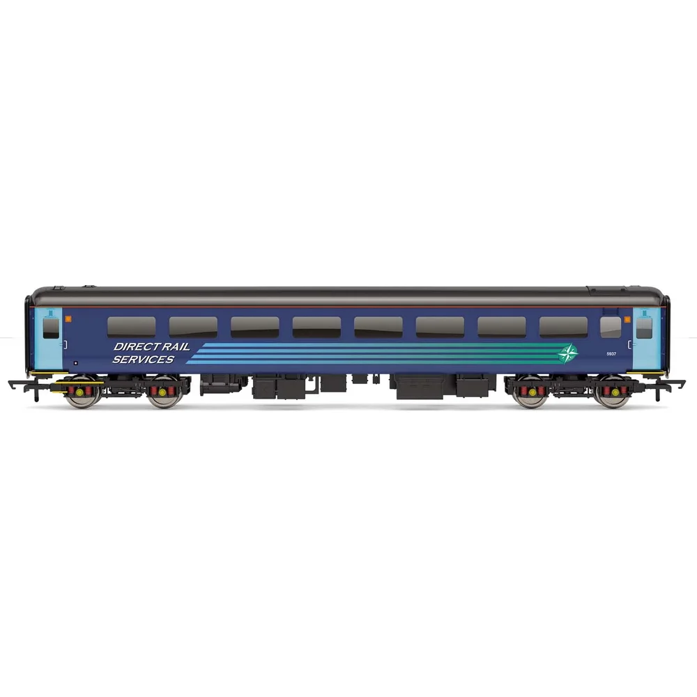 Hornby R4966 — Side Elevation by Hornby
