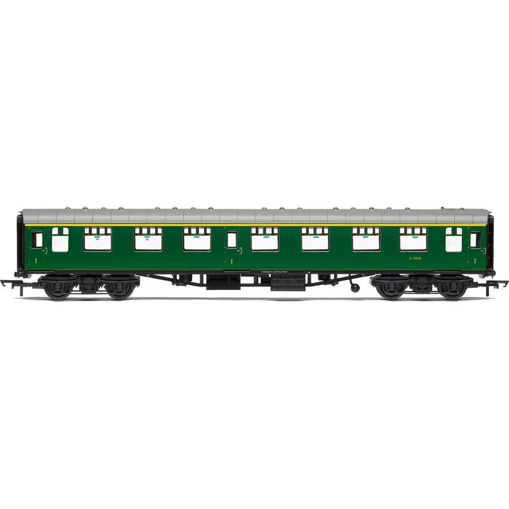 Hornby R4981 — Side Elevation by Hornby