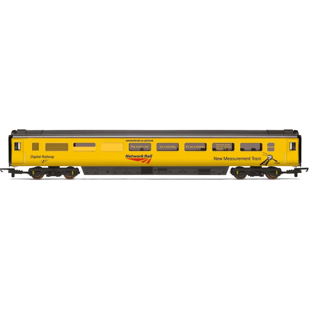 Hornby R4988 — Side Elevation by Hornby