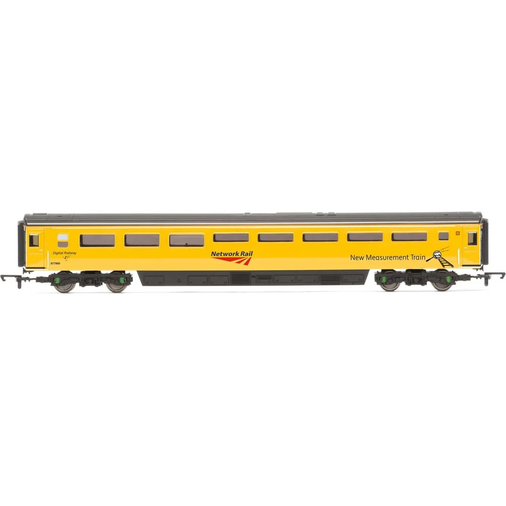 Hornby R4989 — Side Elevation by Hornby