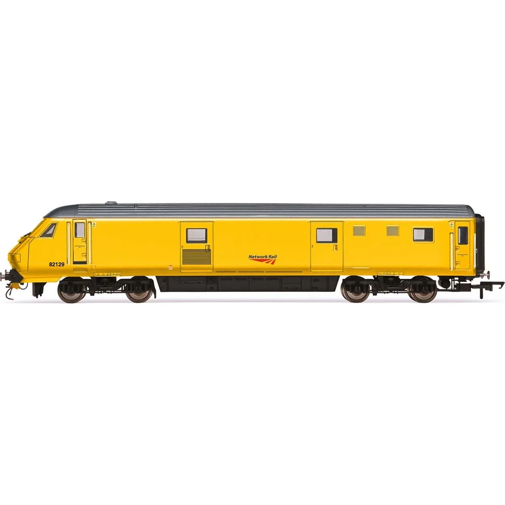Hornby R4990 — Side Elevation by Hornby