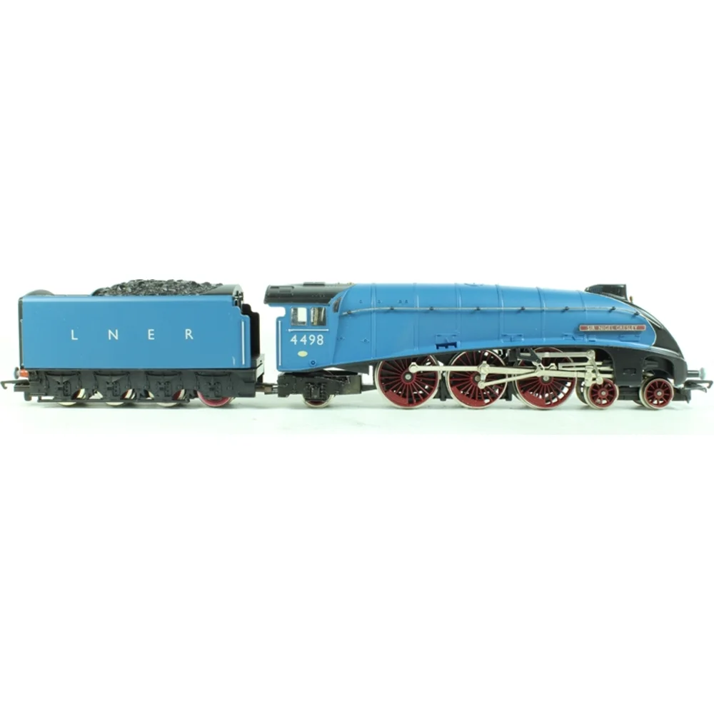 Hornby R528 — Side Elevation Right Direction by Hornby
