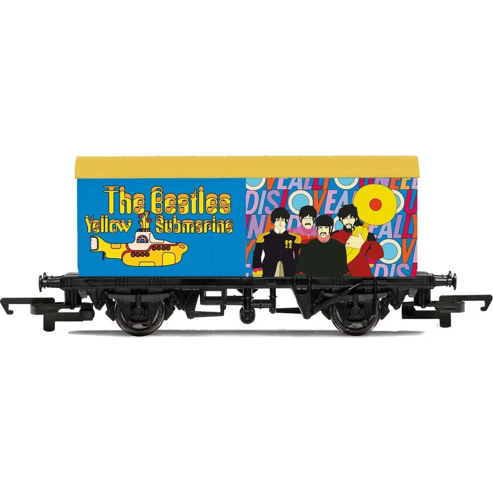 Hornby R60010 — Side Elevation by Hornby
