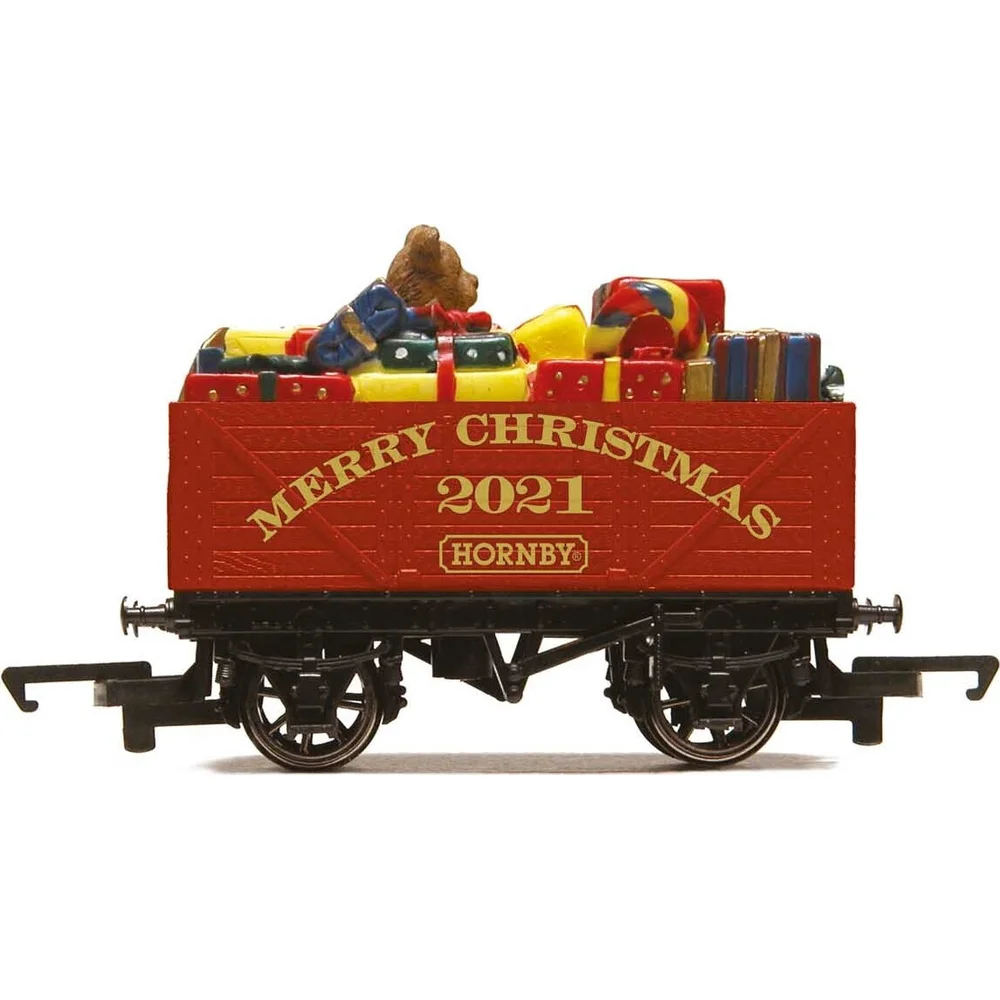 Hornby R60015 — Side Elevation by Hornby