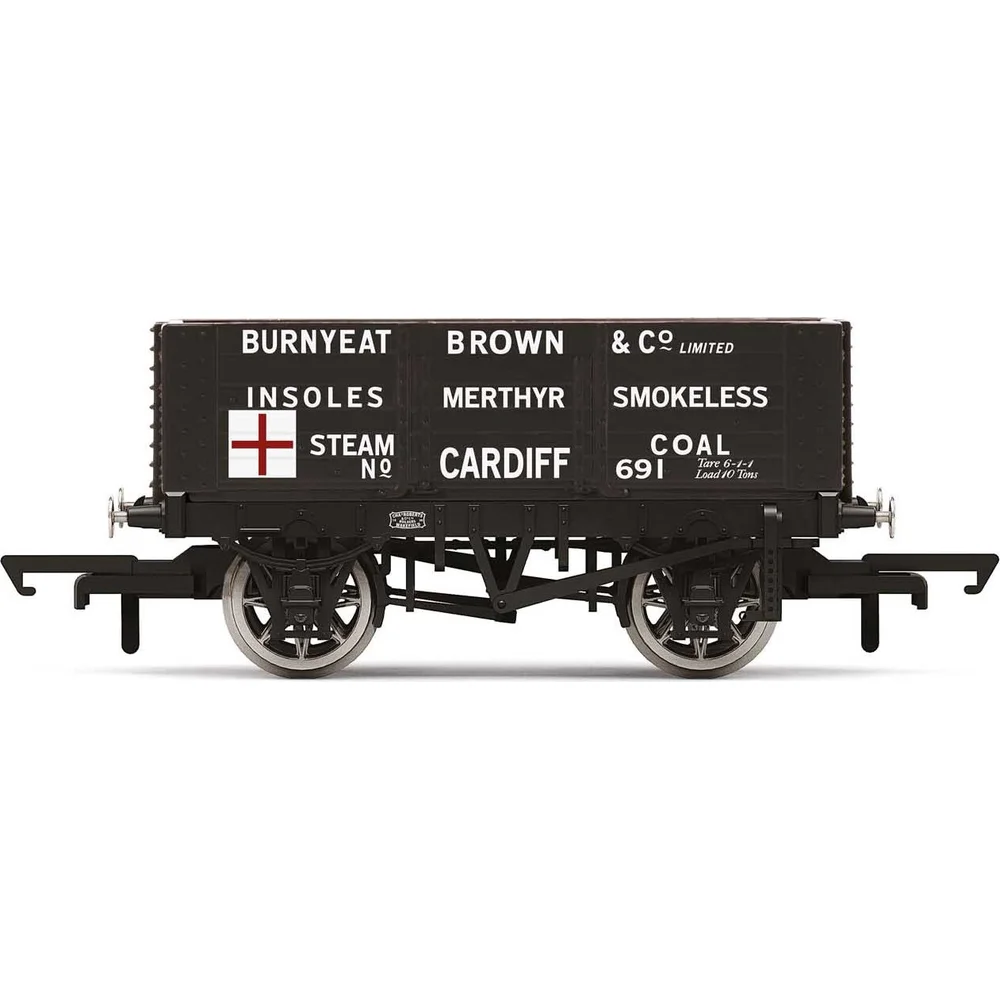 Hornby R60025 — Side Elevation by Hornby