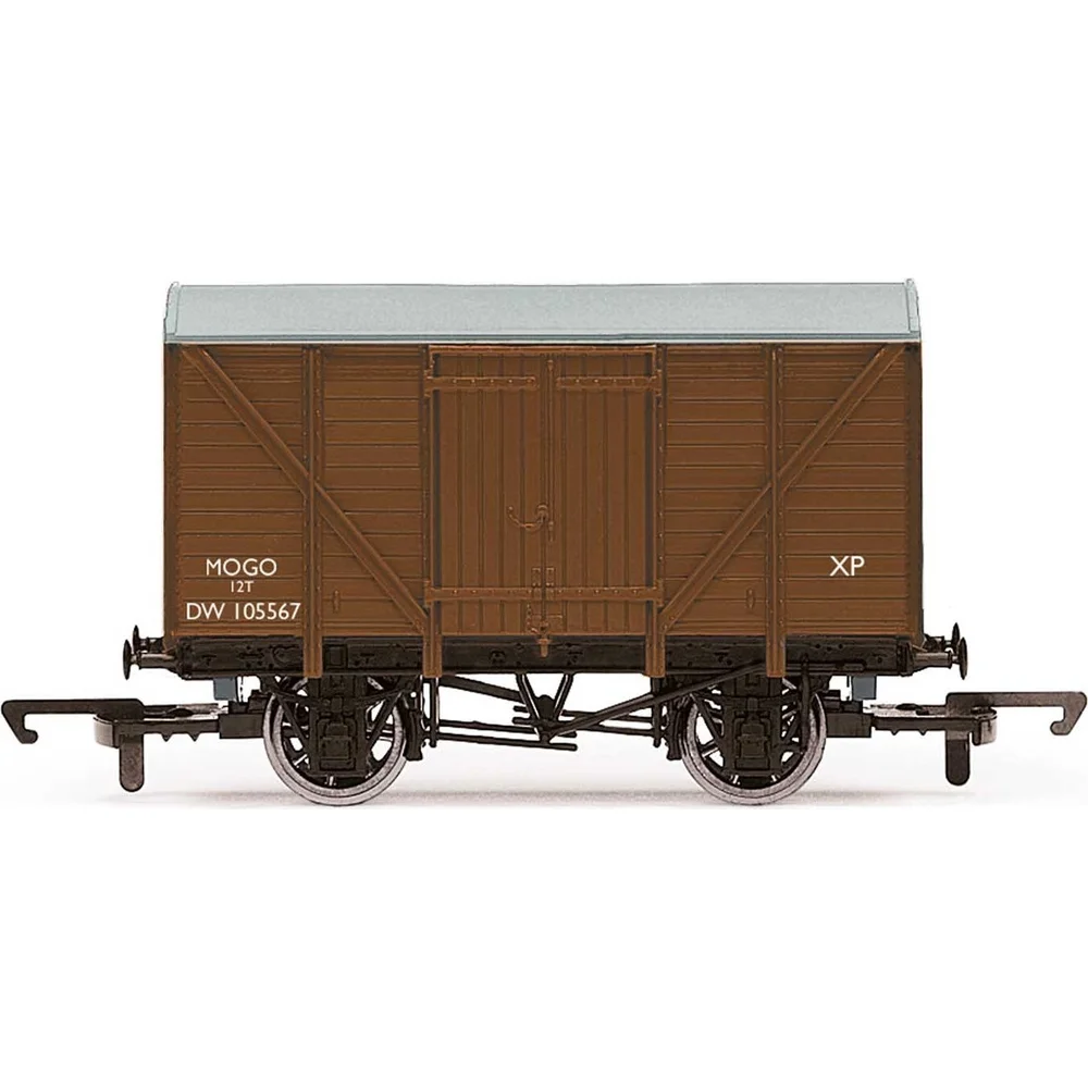 Hornby R60031 — Side Elevation by Hornby