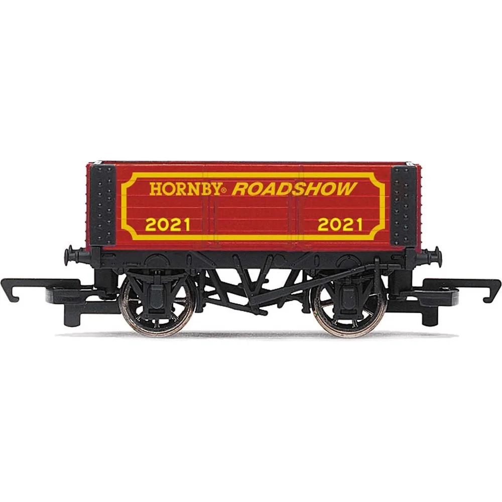 Hornby R60059 — Side Elevation by Hornby