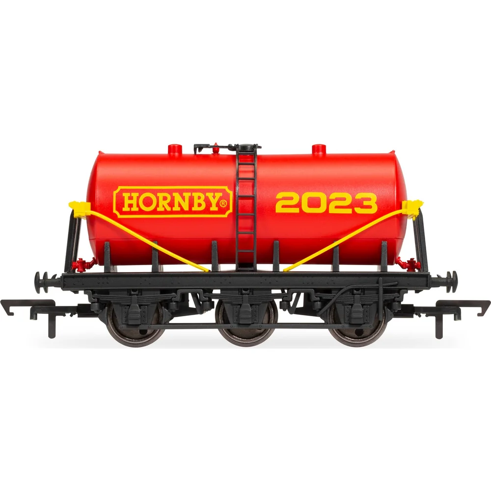 Hornby R60084 — Side Elevation by Hornby
