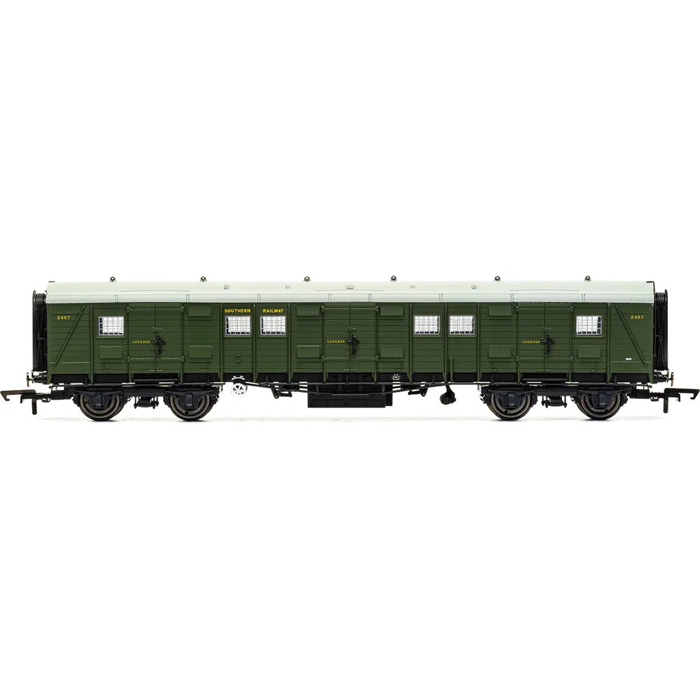 Hornby R60090 — Side Elevation by Hornby