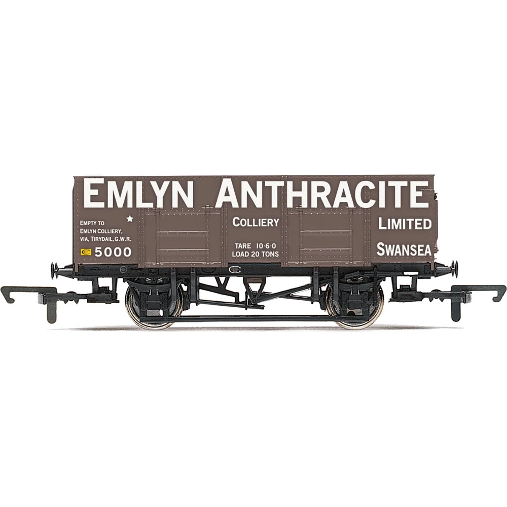 Hornby R60111 — Side Elevation by Hornby