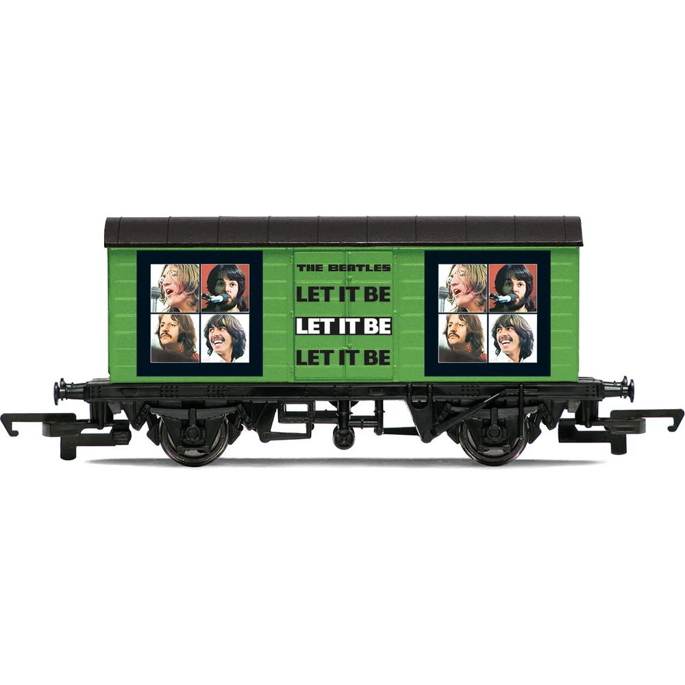 Hornby R60153 — Side Elevation by Hornby