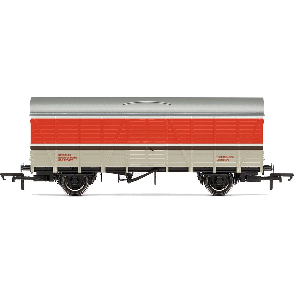 Hornby R60157 — Side Elevation by Hornby