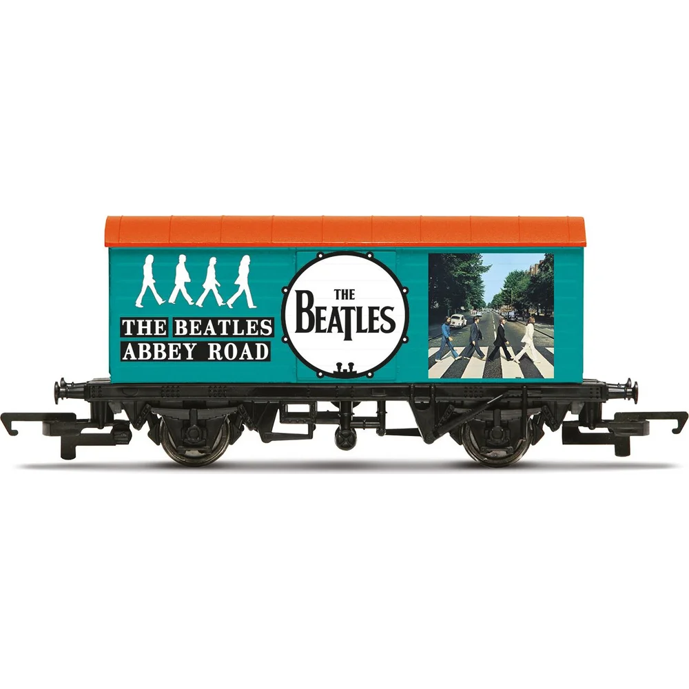 Hornby R60182 — Side Elevation by Hornby