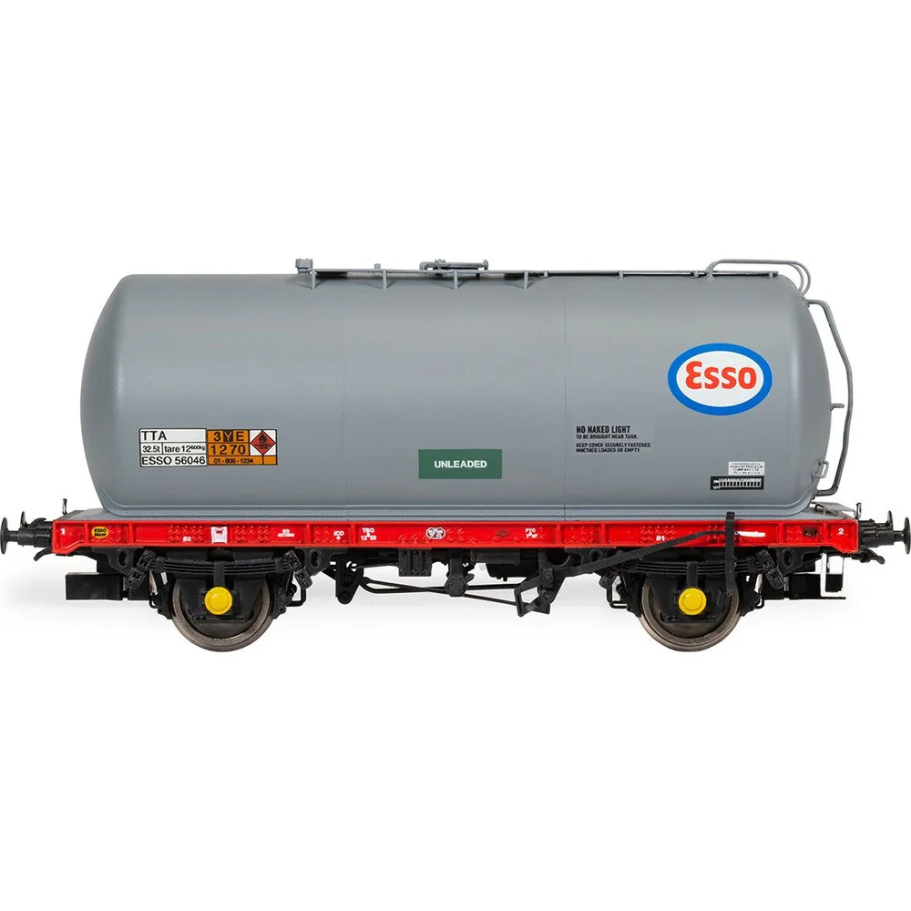 Hornby R60208 — Side Elevation by Hornby