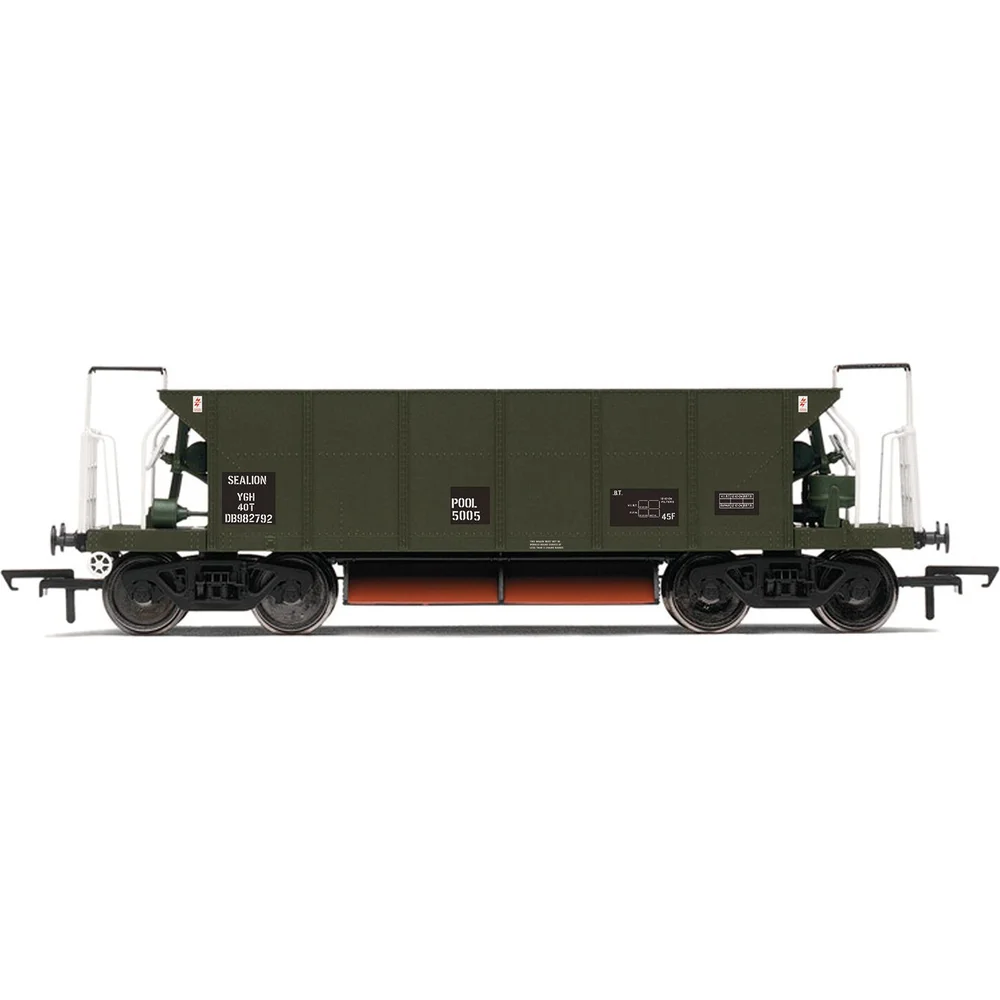 Hornby R60245 — Side Elevation by Hornby