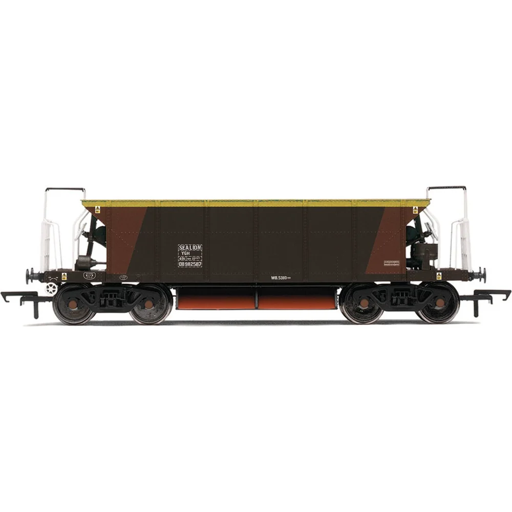 Hornby R60247 — Side Elevation by Hornby