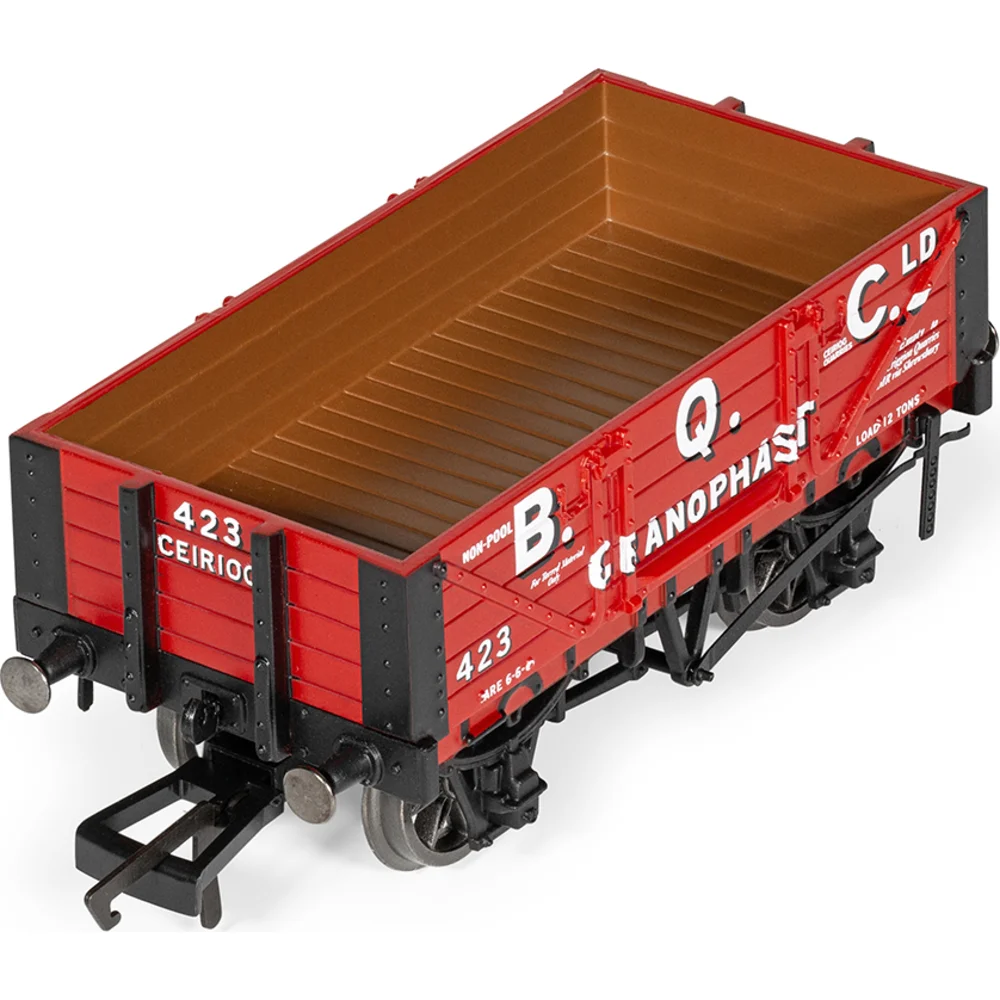 Hornby R60295 — Overhead Chassis Detail View by Hornby