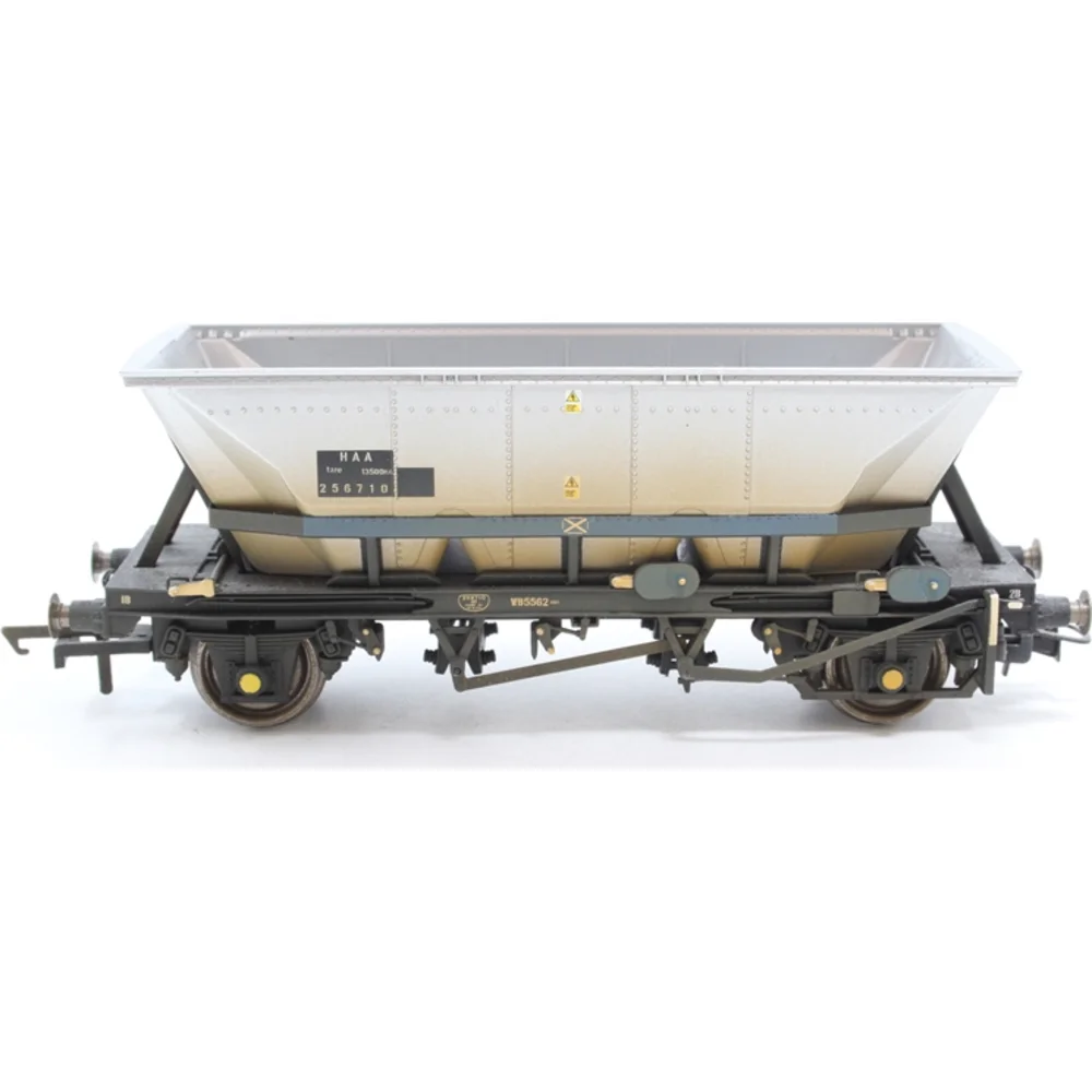 Hornby R6429 — Side Elevation by Hornby