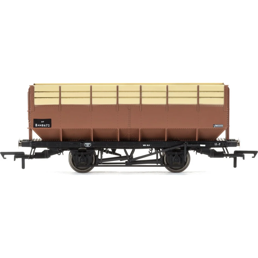 Hornby R6733 — Side Elevation by Hornby