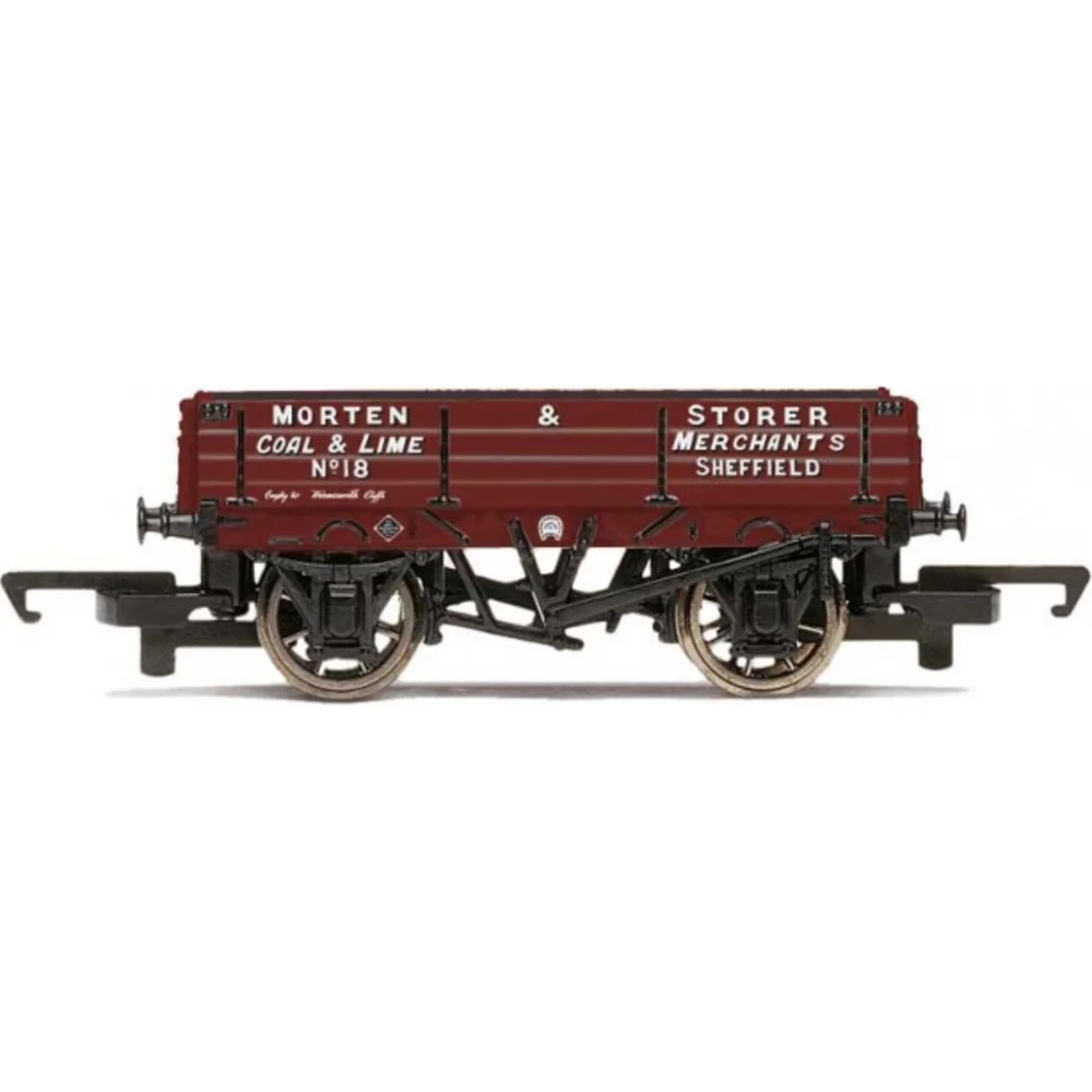 Hornby R6741 — Side Elevation by Hornby