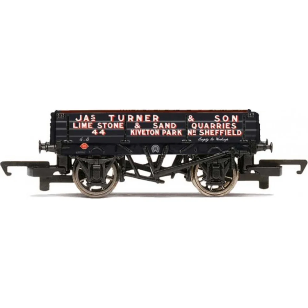 Hornby R6742 — Side Elevation by Hornby