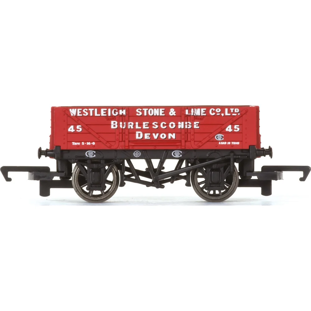 Hornby R6743 — Side Elevation by Hornby