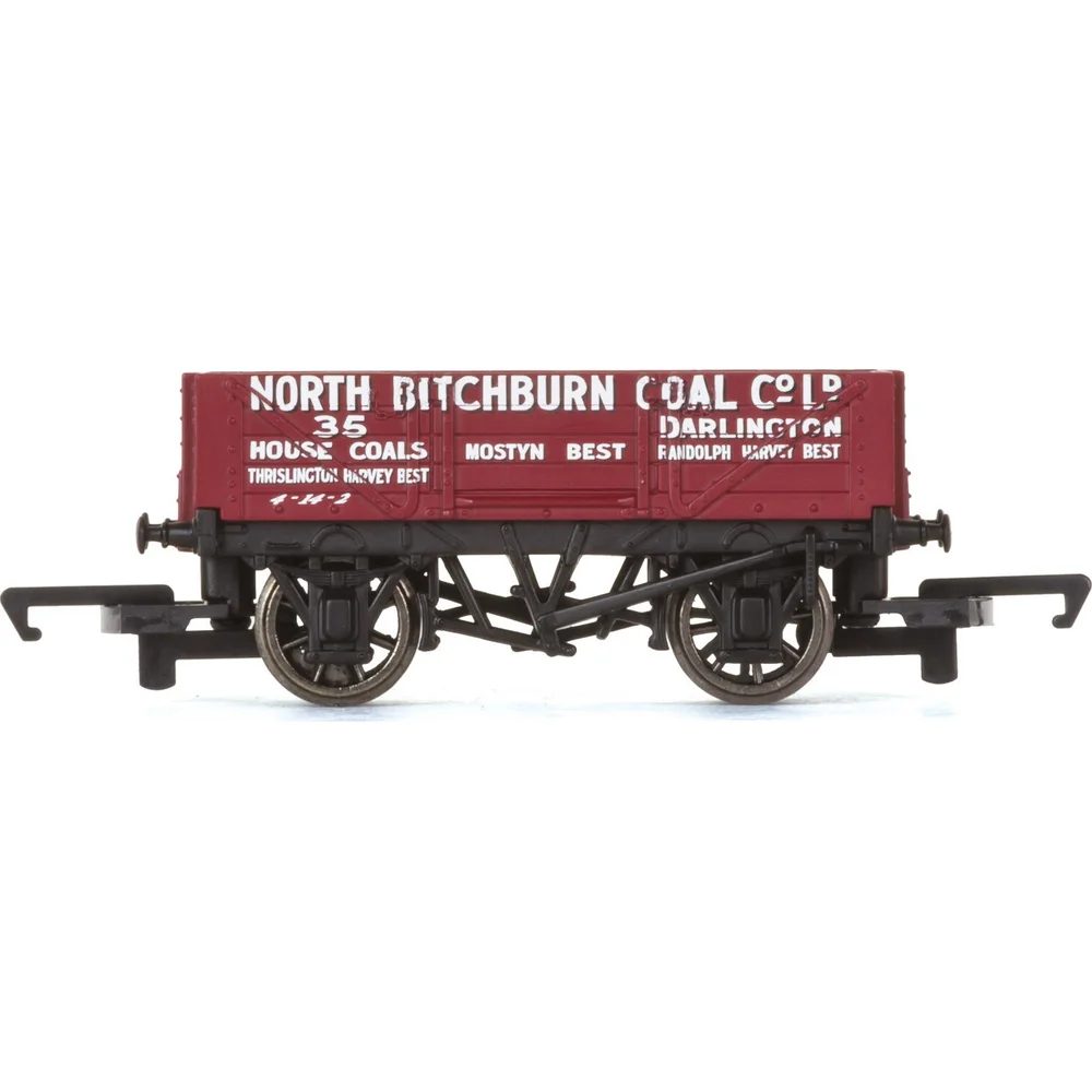 Hornby R6744 — Side Elevation by Hornby