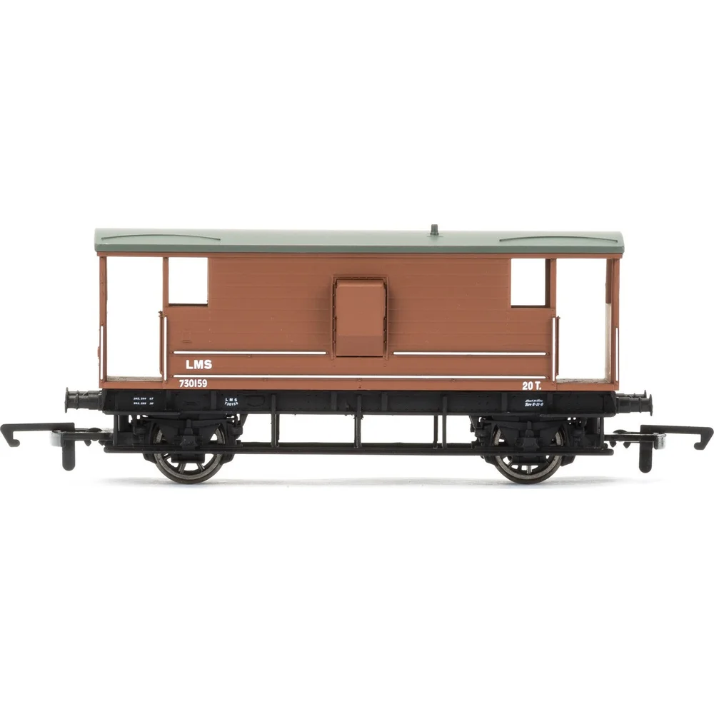 Hornby R6768 — Side Elevation by Hornby