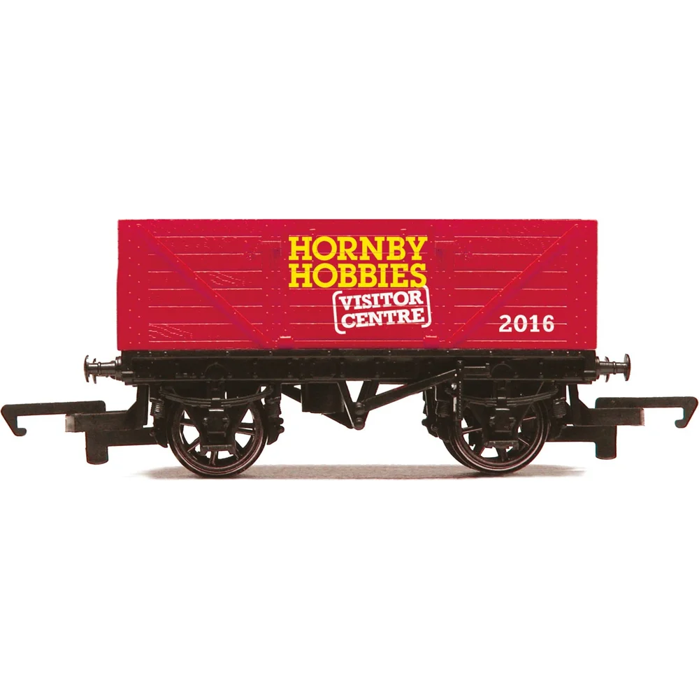 Hornby R6779 — Side Elevation by Hornby
