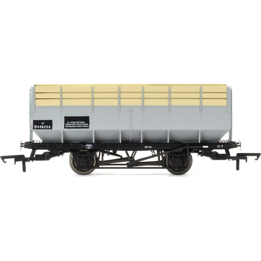 Hornby R6783 — Side Elevation by Hornby