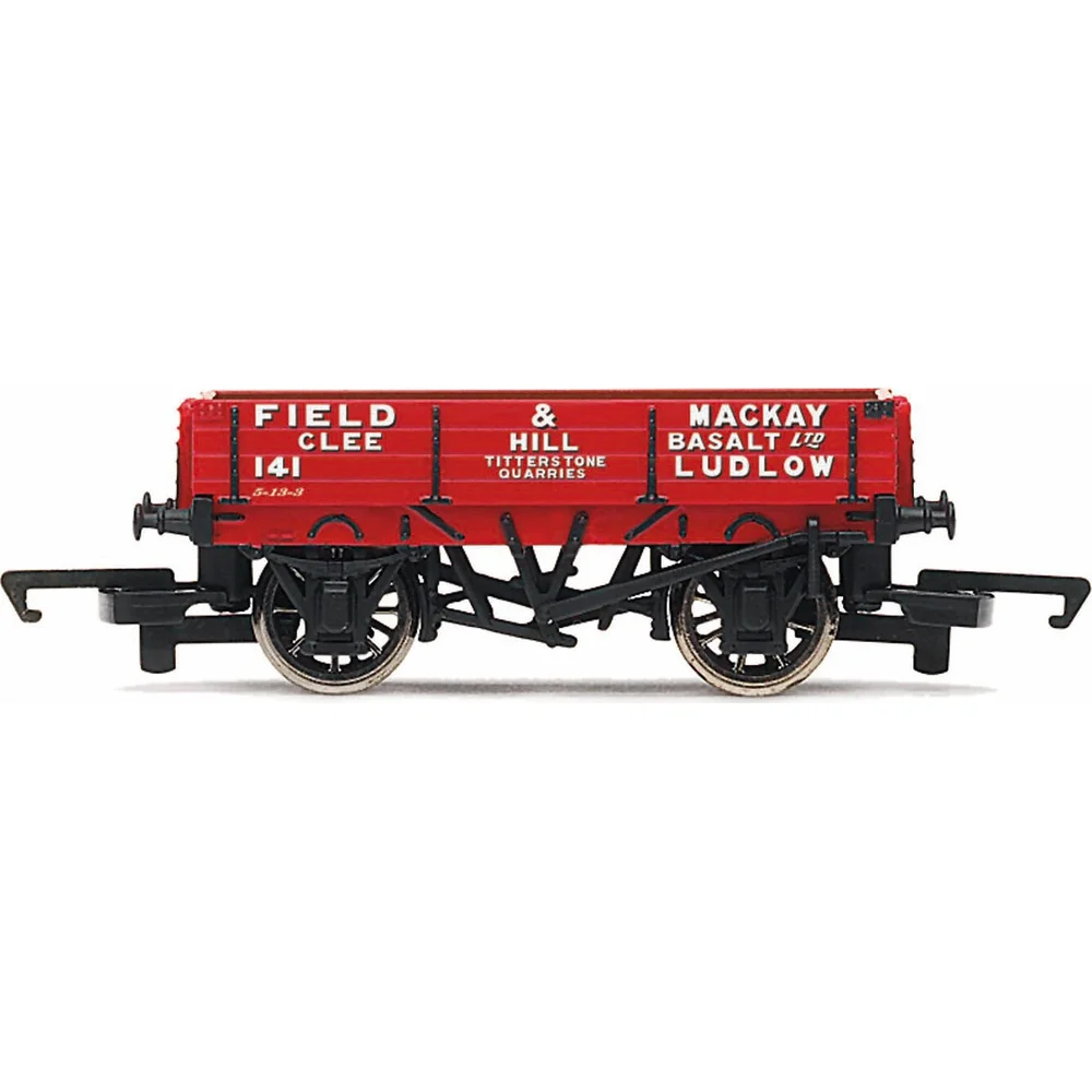 Hornby R6804 — Side Elevation by Hornby