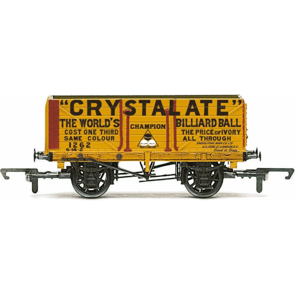 Hornby R6810 — Side Elevation by Hornby