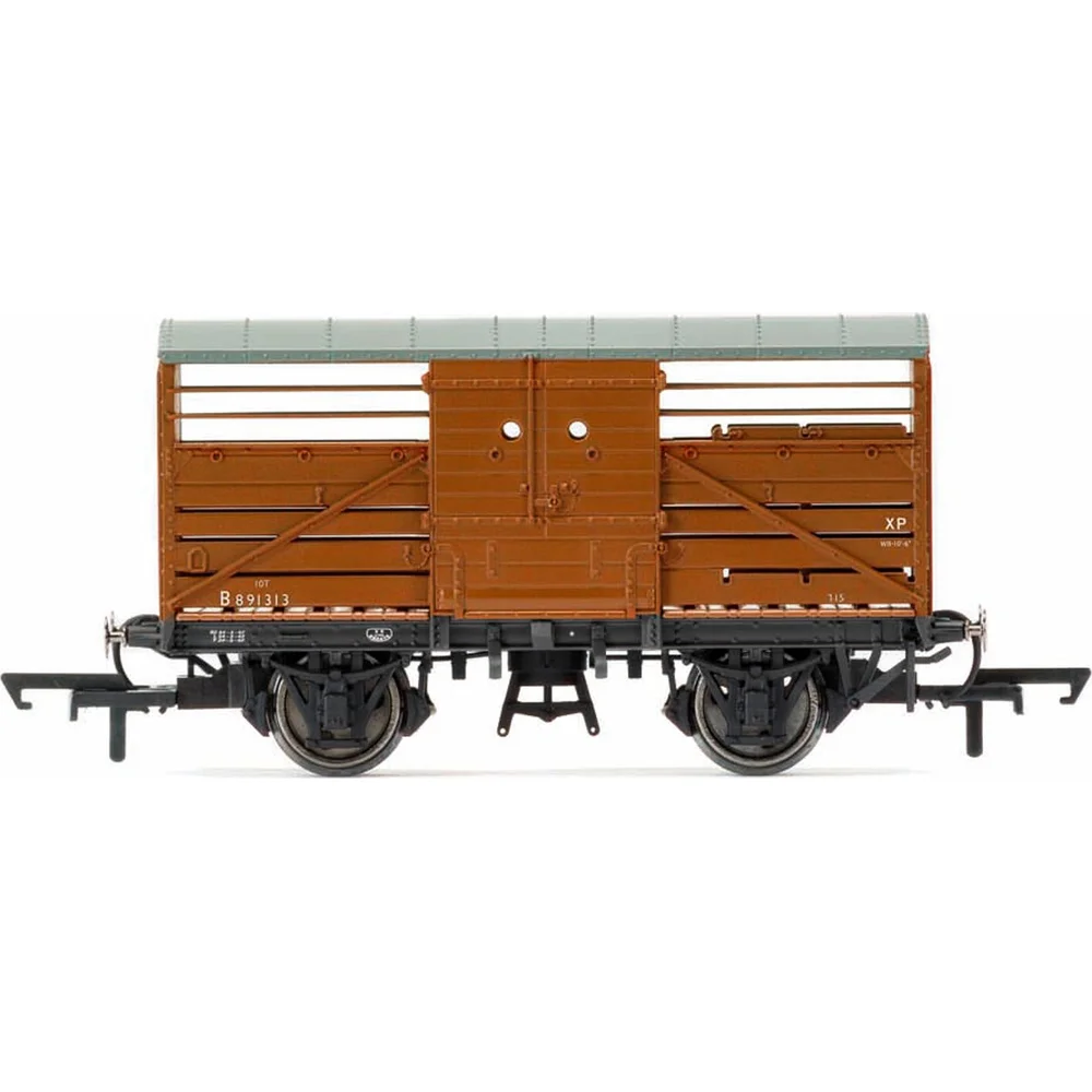 Hornby R6826 — Side Elevation by Hornby