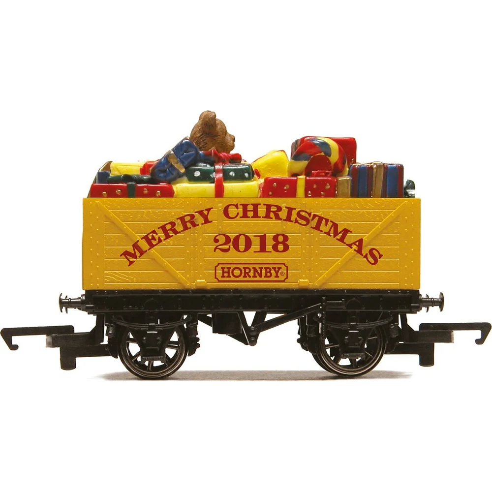 Hornby R6889 — Side Elevation by Hornby
