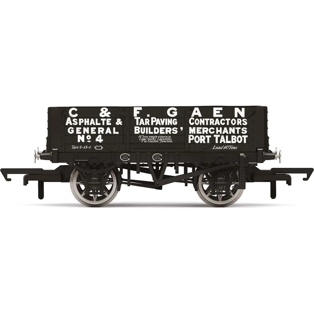 Hornby R6900 — Side Elevation by Hornby
