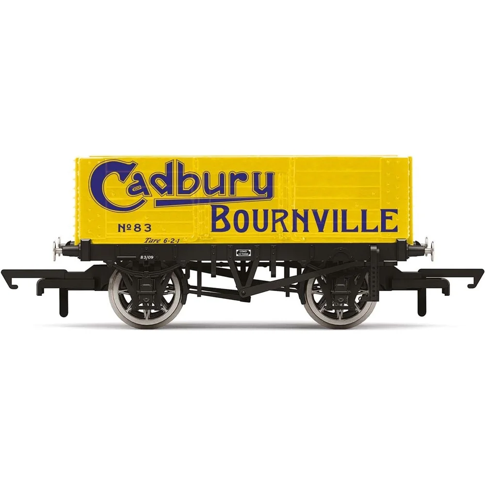 Hornby R6902 — Side Elevation by Hornby
