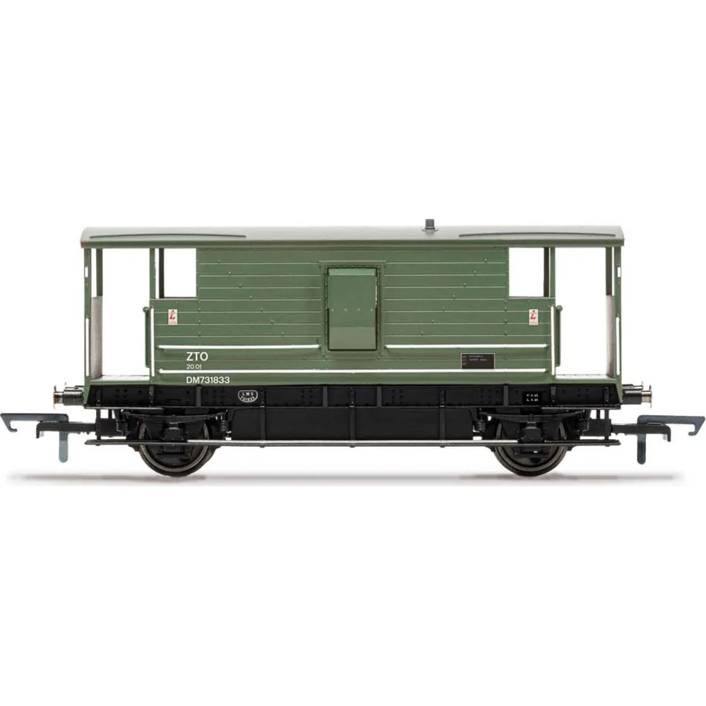 Hornby R6936 — Side Elevation by Hornby