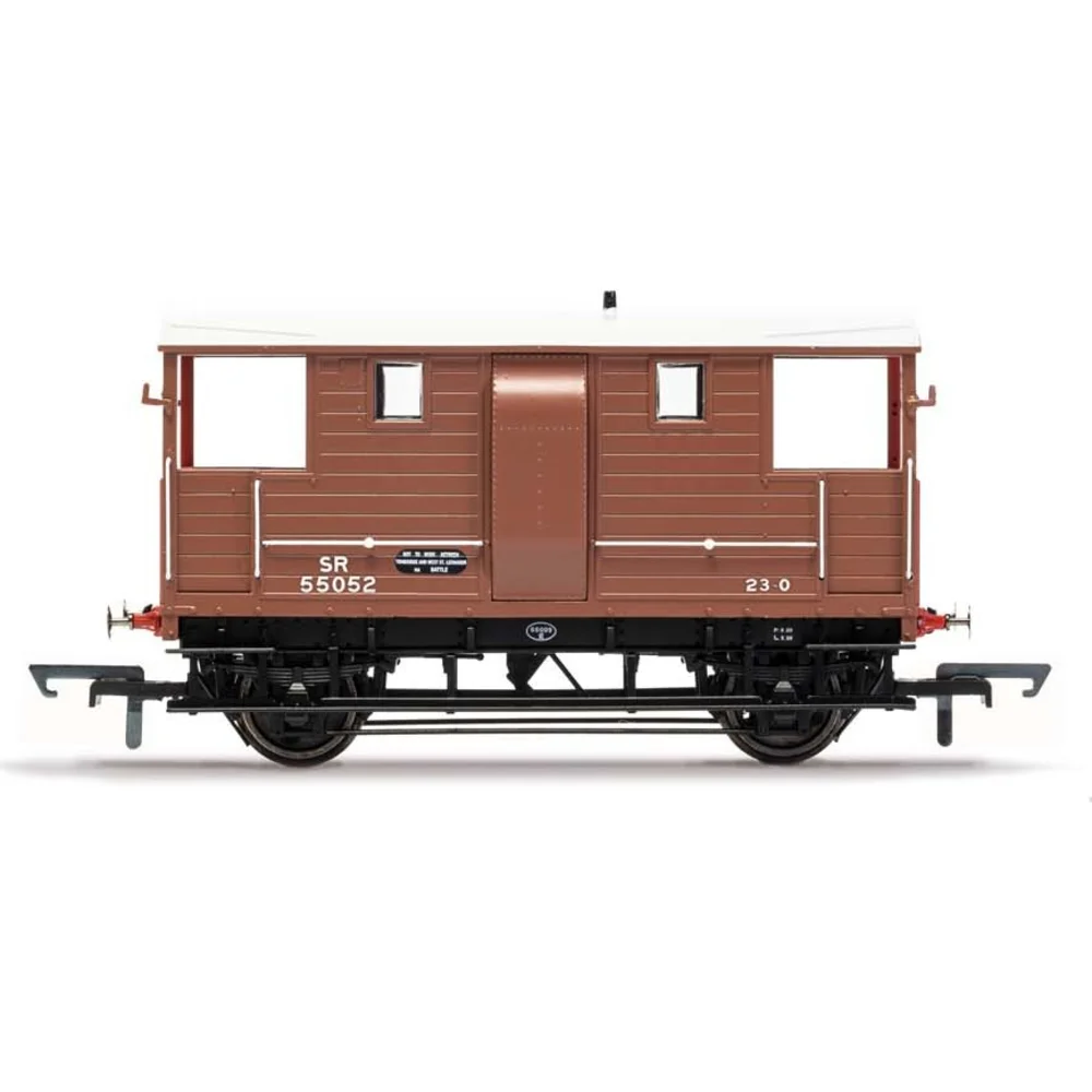 Hornby R6938 — Side Elevation by Hornby