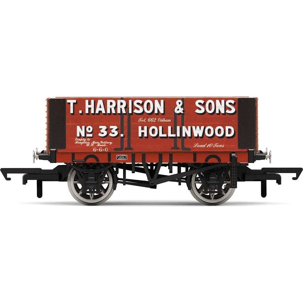 Hornby R6950 — Side Elevation by Hornby