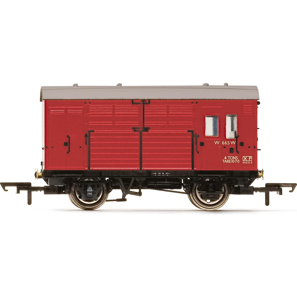 Hornby R6973 — Side Elevation by Hornby